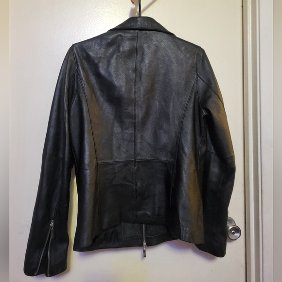 Leather jacket - Picture 3 of 4